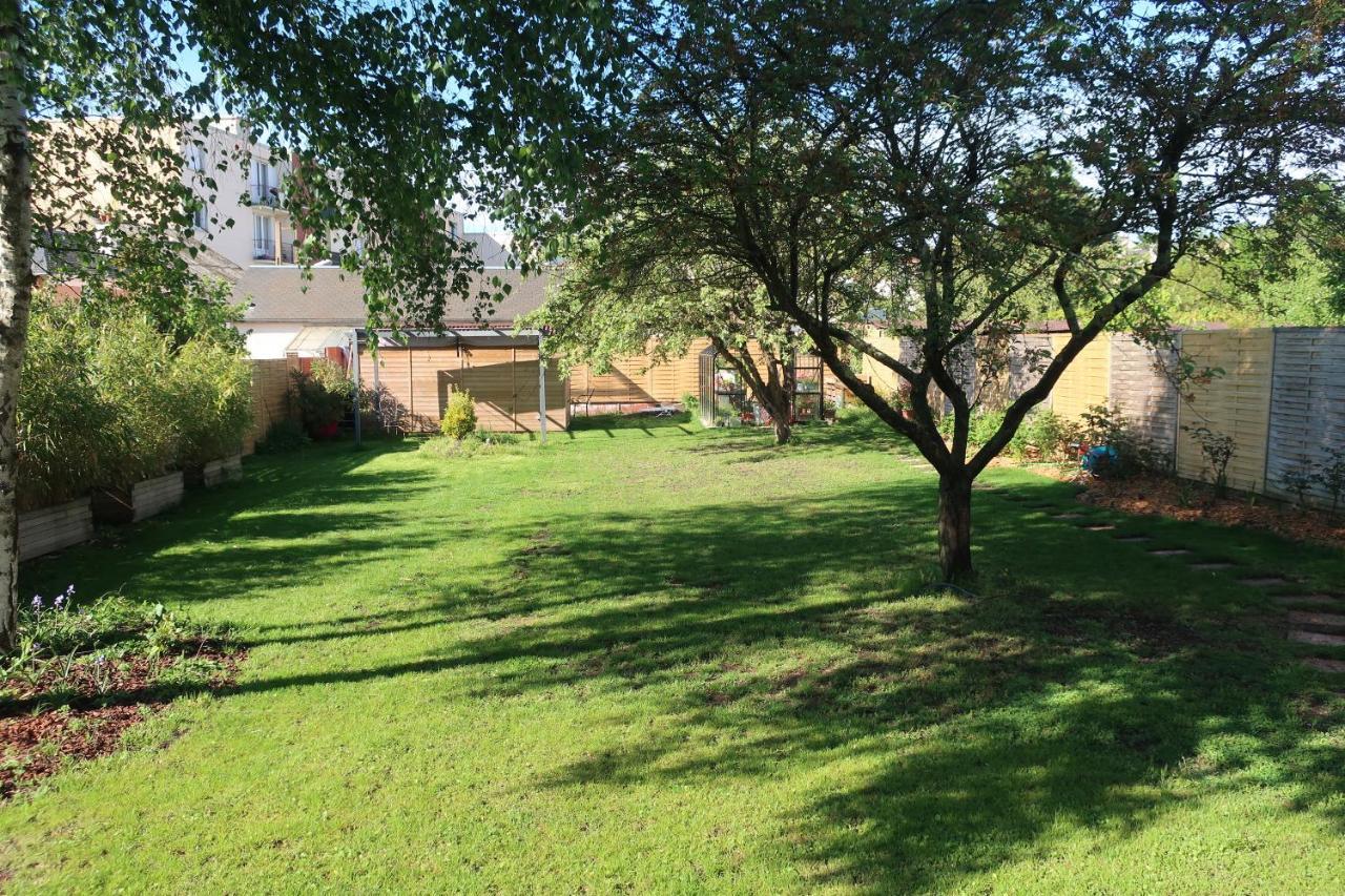 Au Jardin De L'Eventail Acomodação com café da manhã Le Mans Exterior foto